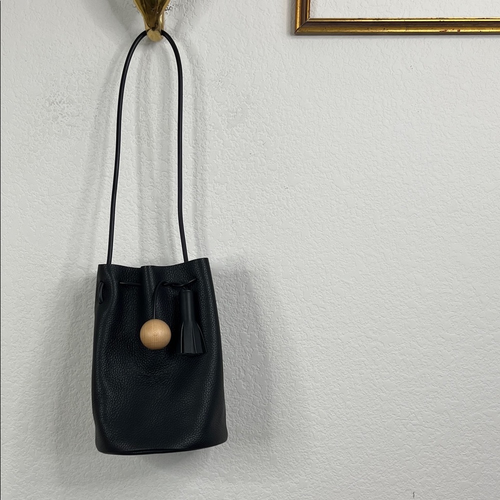 Building Blocks Pebble Leather Black Tote Bucket Bag with Wooden Tassel Drawstri